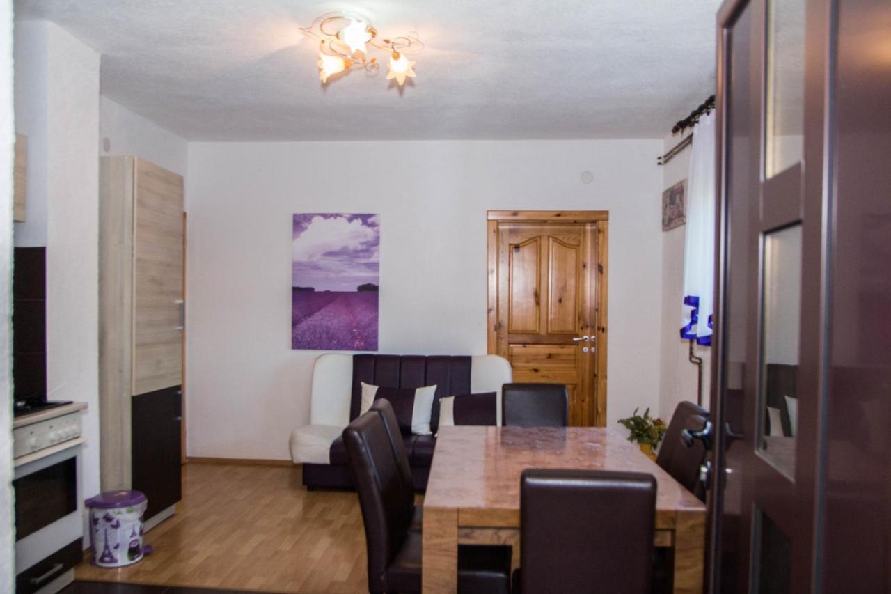 Lavanda Farm Apartmani Rakovica Zewnętrze zdjęcie