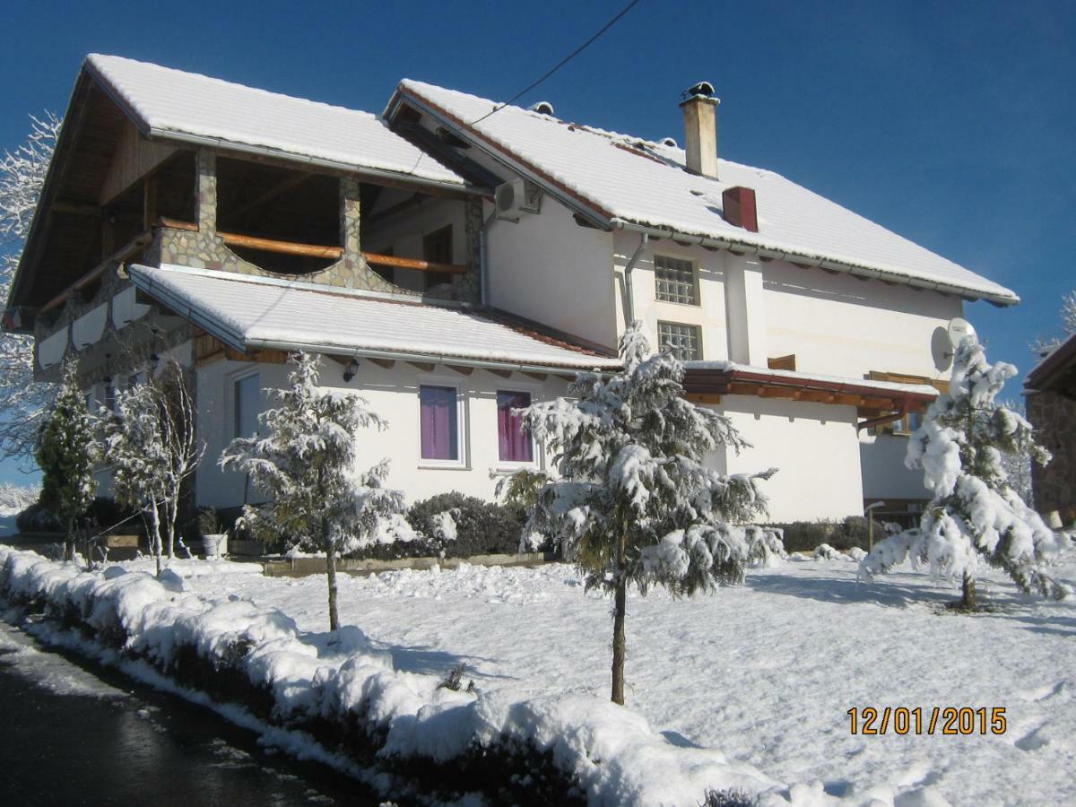 Lavanda Farm Apartmani Rakovica Zewnętrze zdjęcie