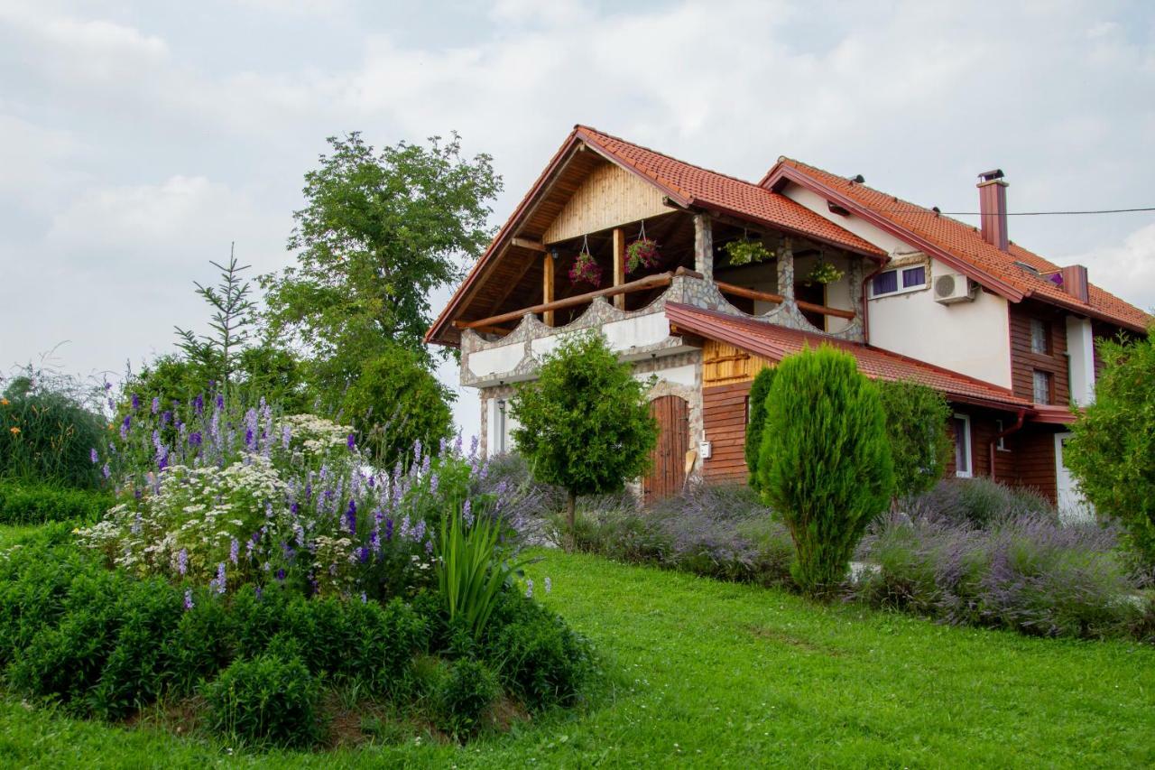 Lavanda Farm Apartmani Rakovica Zewnętrze zdjęcie